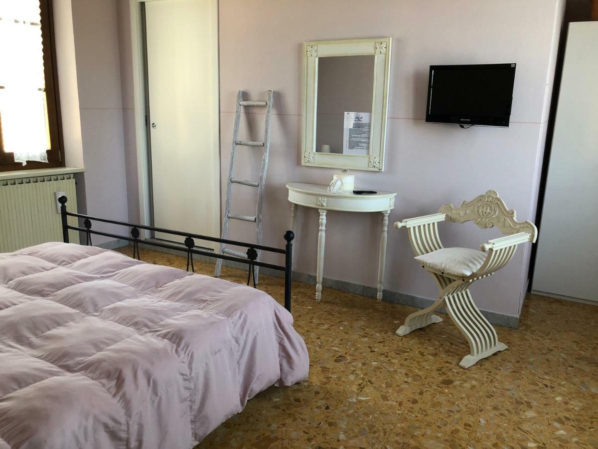 B & B Da Ferro Massarosa Εξωτερικό φωτογραφία